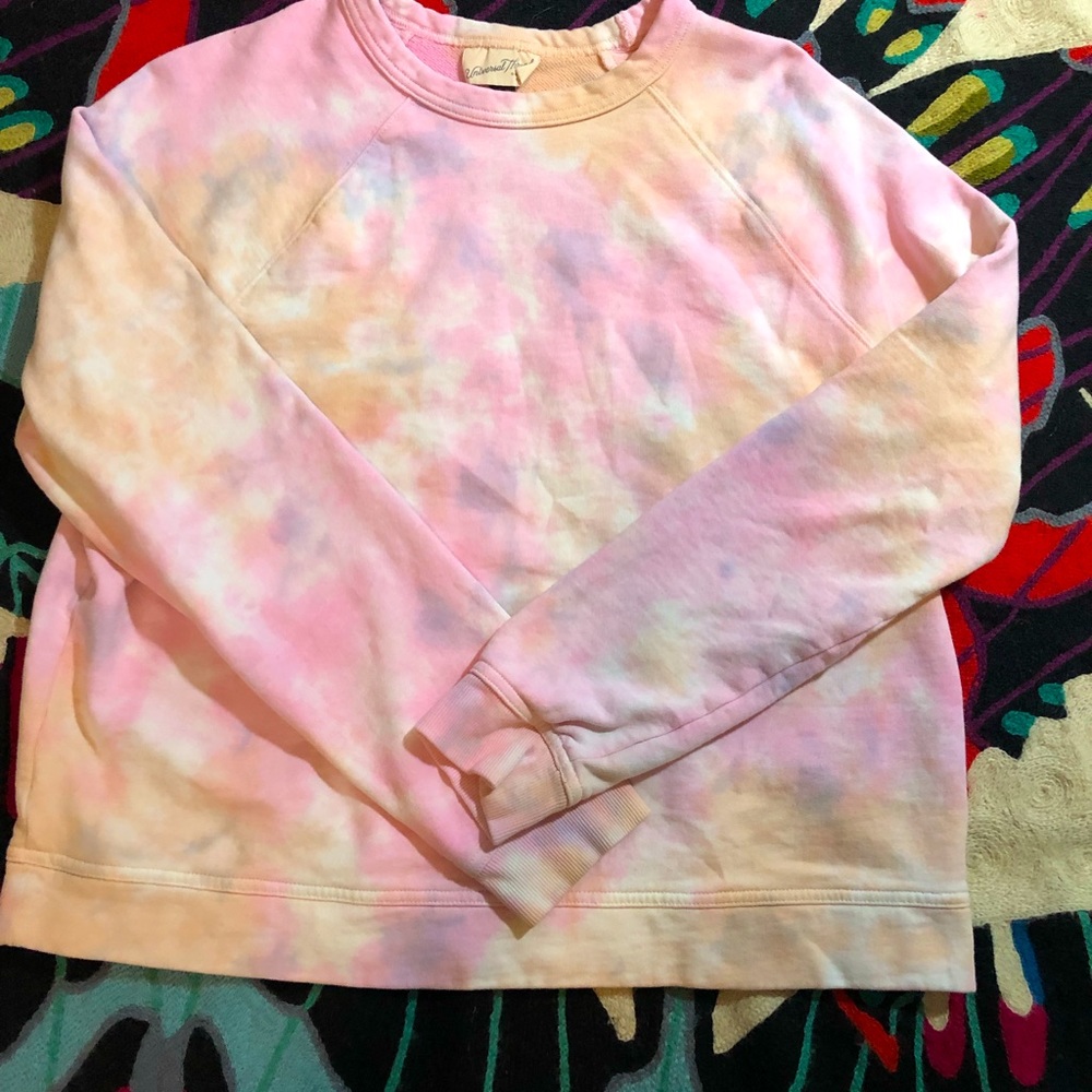 Universal Thread cropped tie dye oversized crew neck.